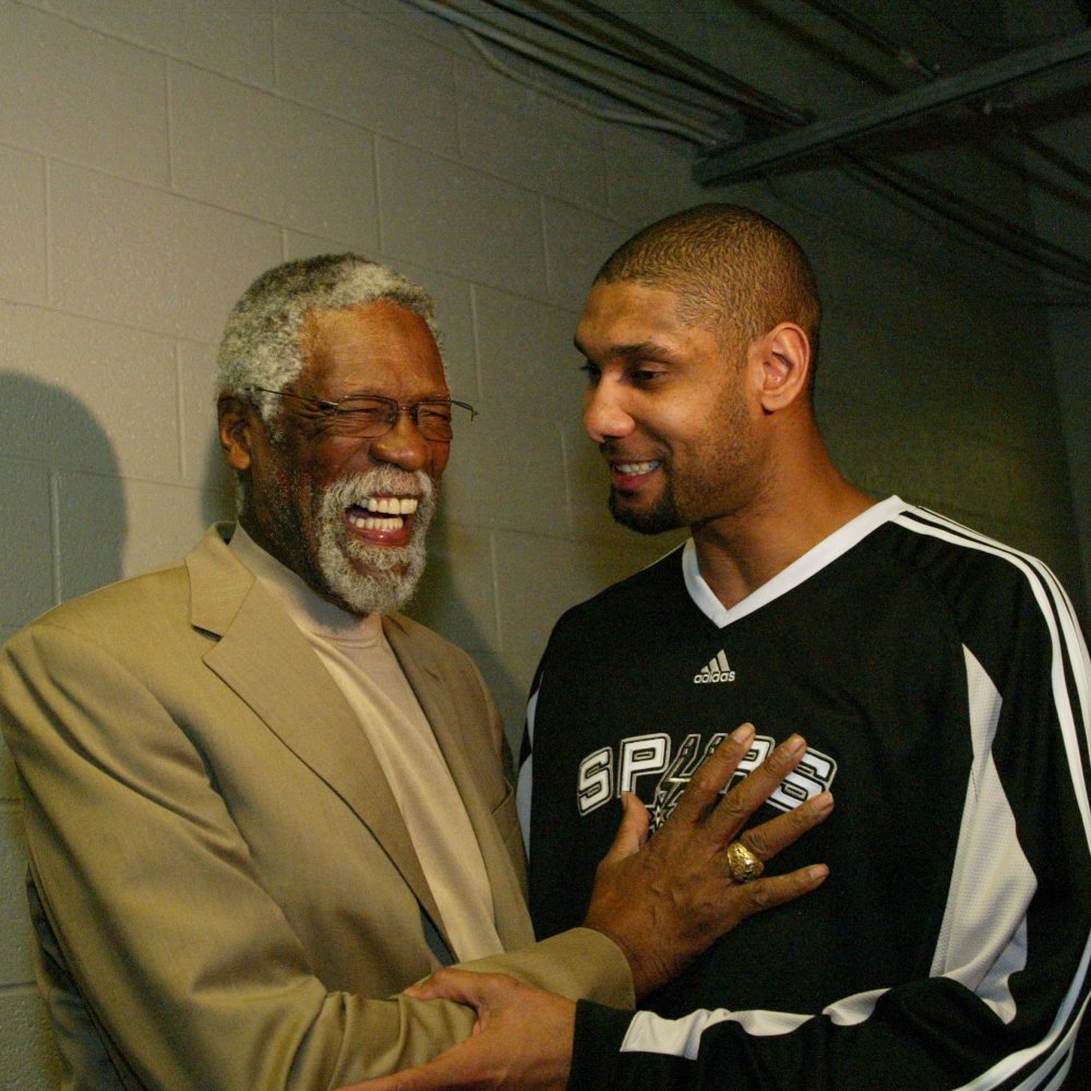 皇马右后卫告急！哈维·阿隆索面临五大选择，巴尔韦德成最佳替身