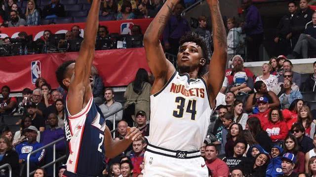 眼皮底下不容造次！恩比德遮天巨掌钉板大帽纳吉