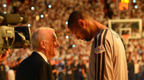 莱昂纳德26+8 哈登19分快船逆转活塞