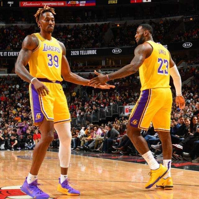 国家跳水冠军领衔 澳门举行大汇演